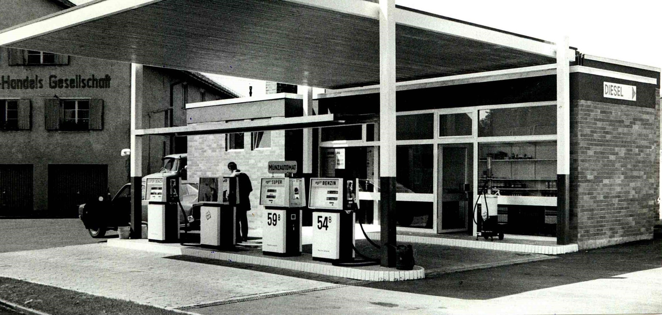 Sammlungsauflösung Ölkännchen Ölkanne Tankstelle Werkstatt in  Sachsen-Anhalt - Niemberg